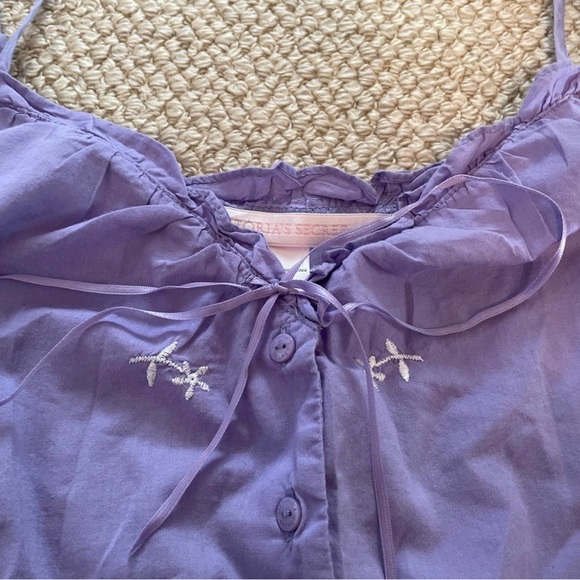 Victoria’s Secret baby doll bow tank - Picture 2 of 3
